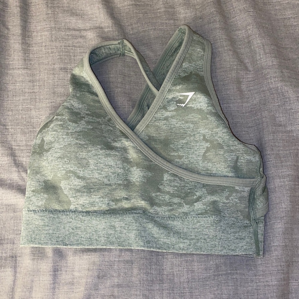 Gymshark adapt camo seamless sports bra